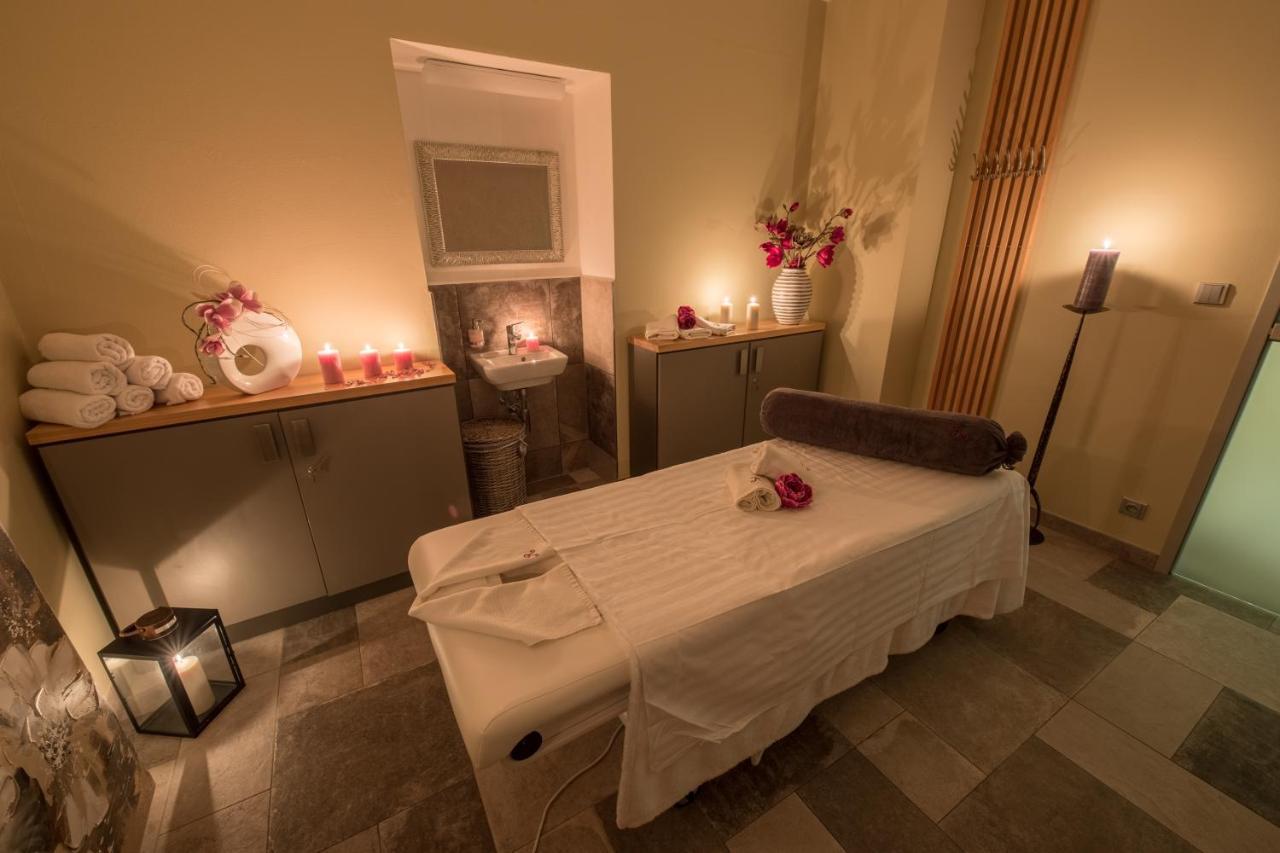 Jeseník Wellness & Spa Hotel Villa Regenhart מראה חיצוני תמונה