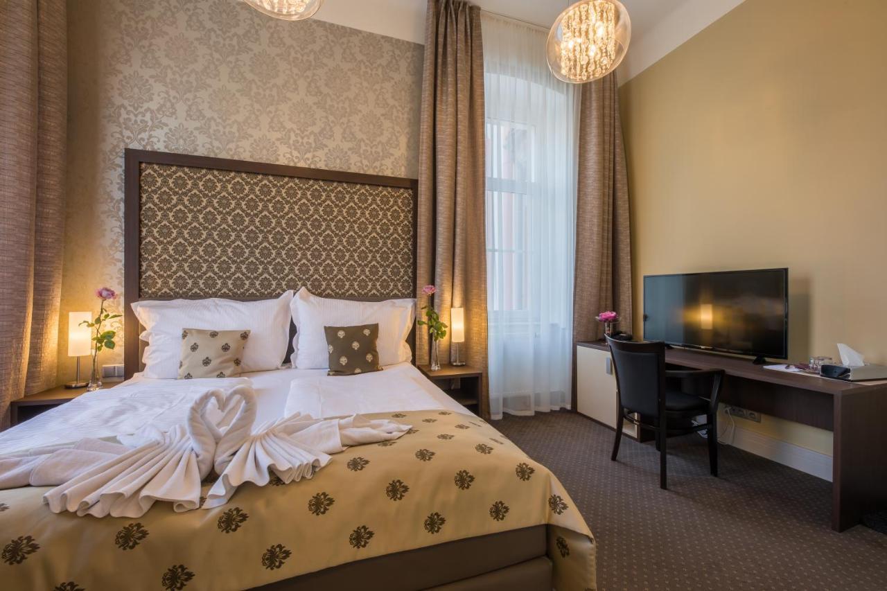 Jeseník Wellness & Spa Hotel Villa Regenhart מראה חיצוני תמונה