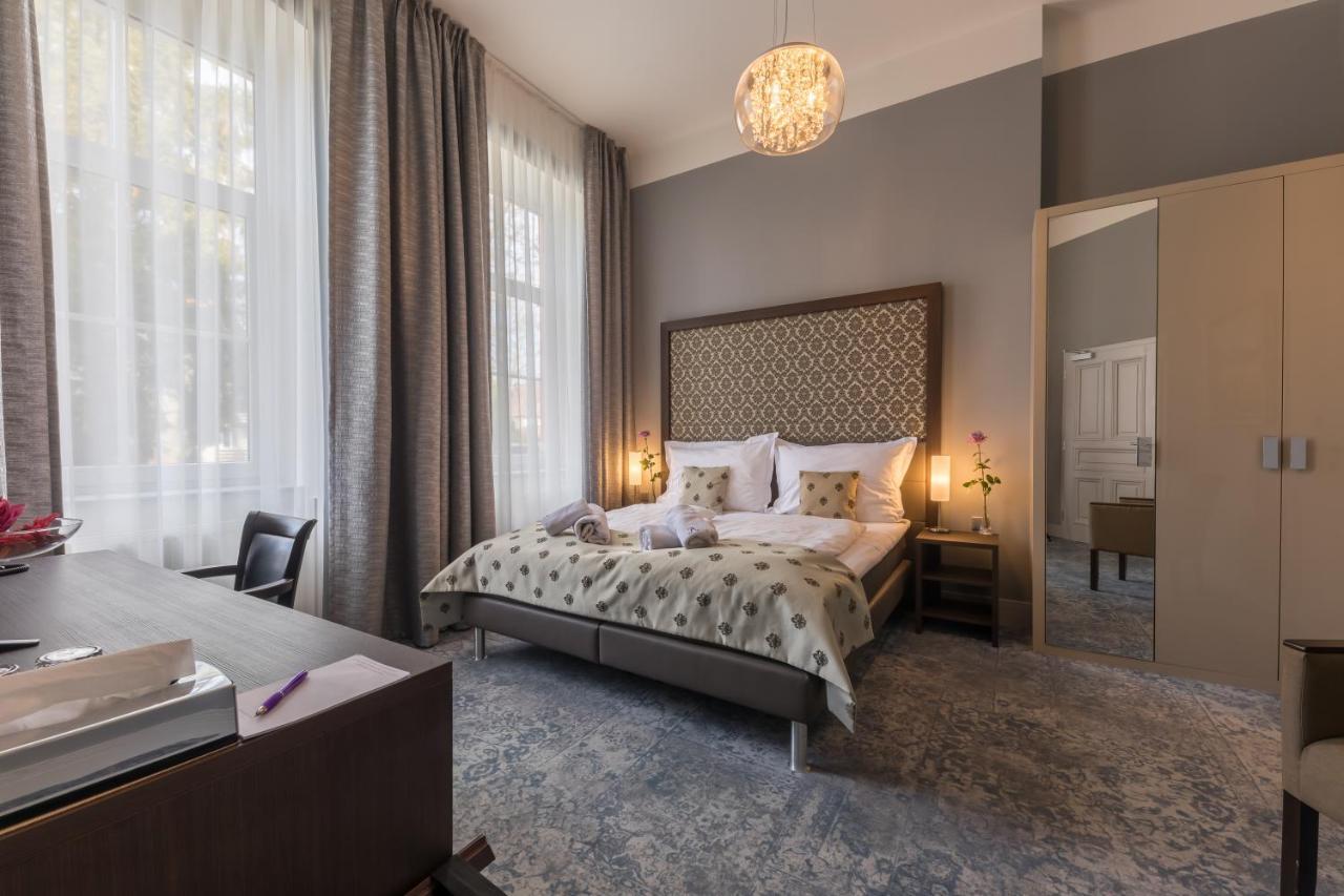 Jeseník Wellness & Spa Hotel Villa Regenhart מראה חיצוני תמונה