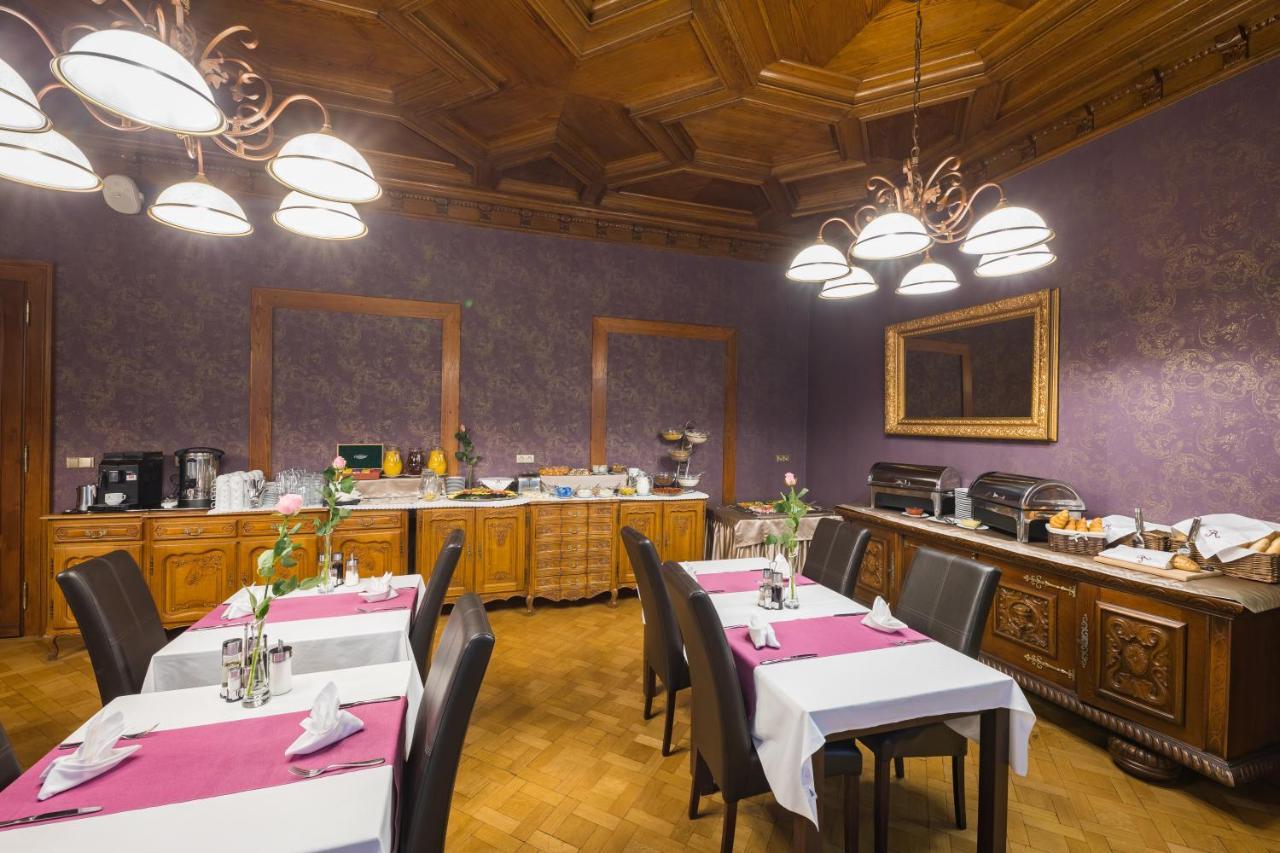 Jeseník Wellness & Spa Hotel Villa Regenhart מראה חיצוני תמונה